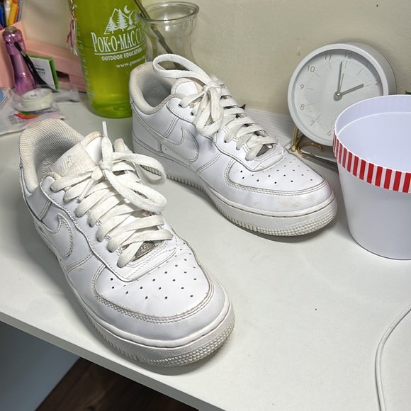 Airforce 1s - Picture 2 of 2